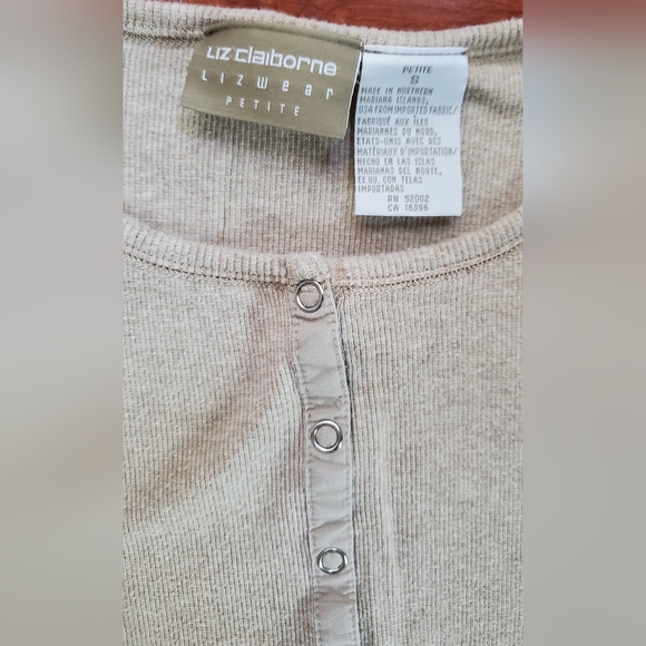 Liz Claiborne Button-down Sweater Size Small - Picture 3 of 3
